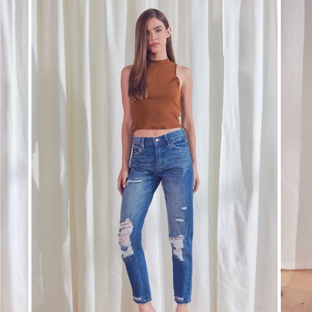 NWT KanCan Selena Mom jeans size 7/27